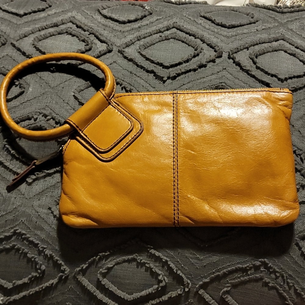 Hobo Sable Wristlet